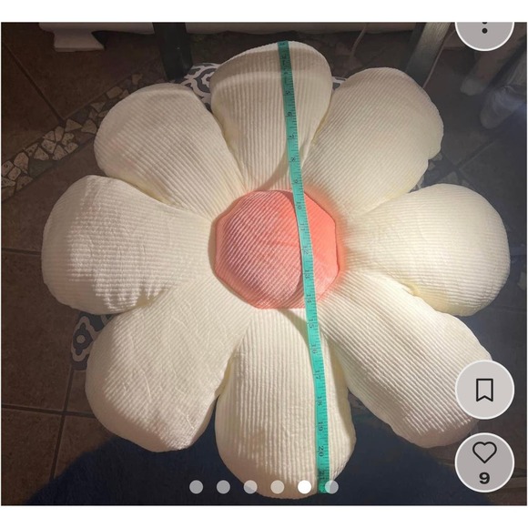 Room decor flower pillows White/peach 20” - Picture 3 of 3